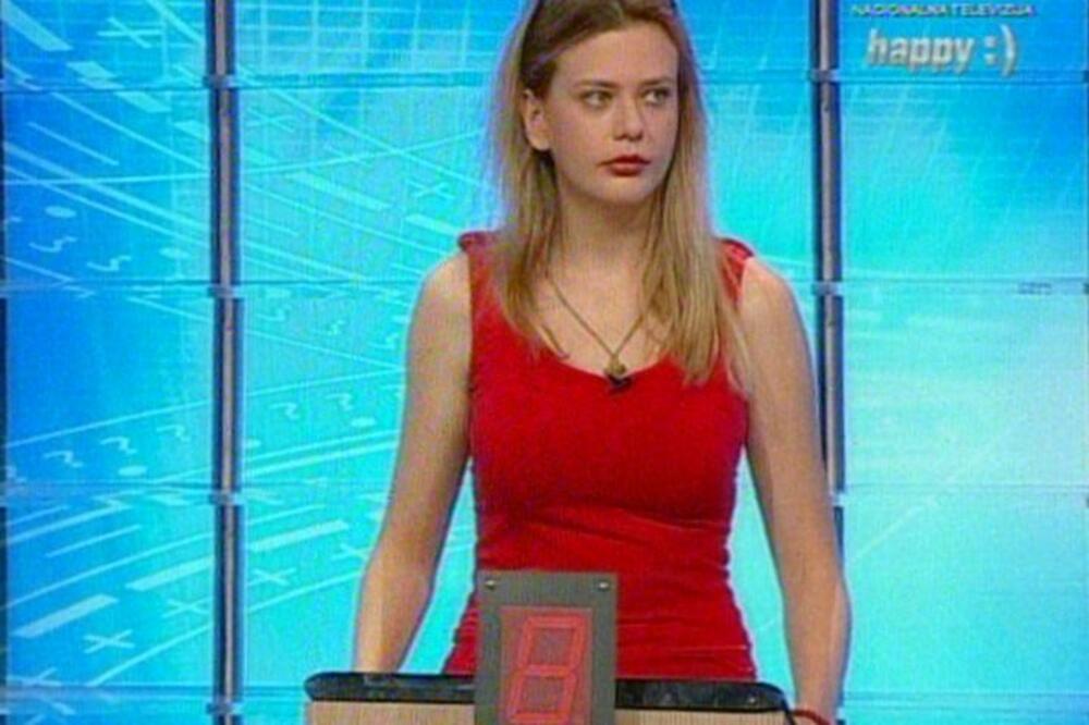 DA LI ZNATE KOLIKO GODINA IMA TRAGAČICA MILICA? Cela Srbija bruji o njoj, a OVO JE PROSTO NEVEROVATNO