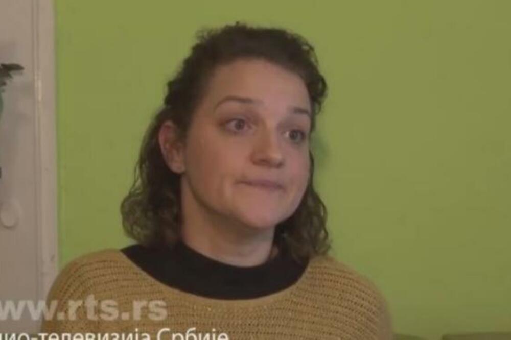 ANĐELINA IZ TRSTENIKA JE MAMA KOJA SE NE PREDAJE: Boluje od cerebralne paralize i sinonim je za HRABROST (FOTO)