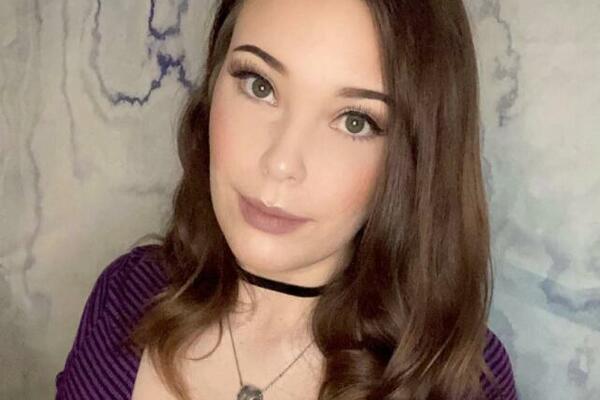 PROSTITUTKA PROGOVORILA O PUTINU: "Zahvaljujući njemu, PUNE SU MI RUKE POSLA" (FOTO)