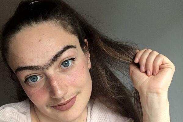 BOSANSKO ČUDO NE BRIJE MALJE SA LICA A IMA I BRKOVE: Zanemećete od prizora, tek da čujete čime se bavi! (FOTO)