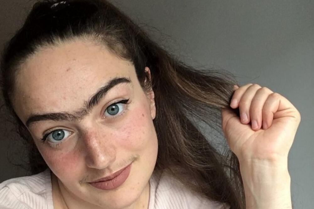 BOSANSKO ČUDO NE BRIJE MALJE SA LICA A IMA I BRKOVE: Zanemećete od prizora, tek da čujete čime se bavi! (FOTO)