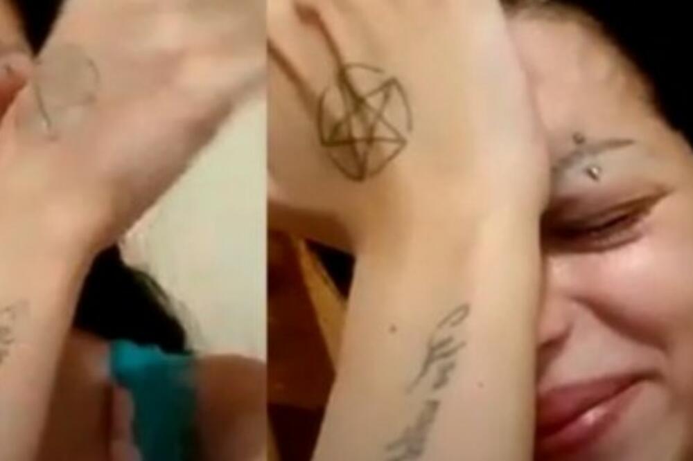 GLEDATE POKUŠAJ SAMOUBISTVA NAŠE ČUVENE PEVAČICE UŽIVO: Snima kako sebi oduzima život! (VIDEO)