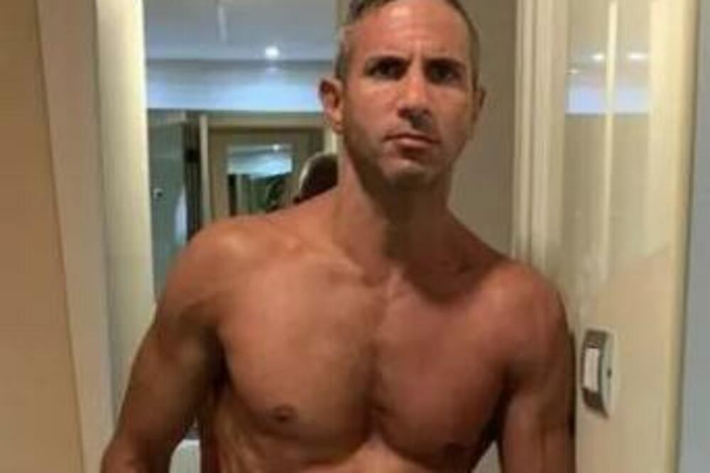 BANKAR NAPUSTIO POSAO I POČEO DA SNIMA PO*NIĆE: Na audiciji je RAZVALIO sa OVE 3 STVARI, izašla i slika (FOTO)