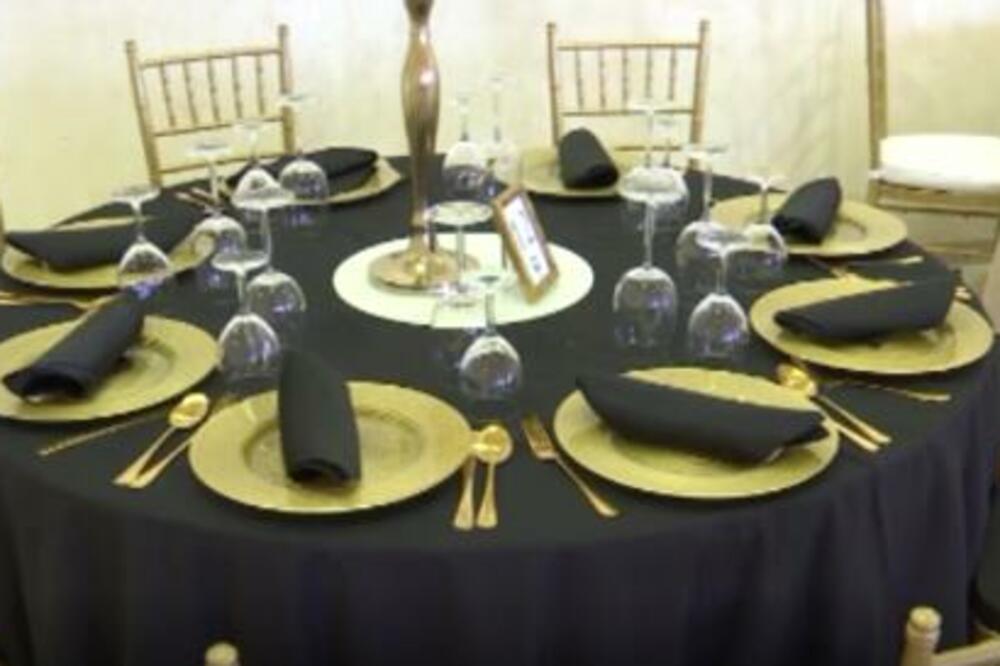 OTIŠAO U RIBLJI RESTORAN I UMRO ZA STOLOM! Muškarac se zarazio STRAVIČNOM bakterijom, svakome ovo može da se desi!