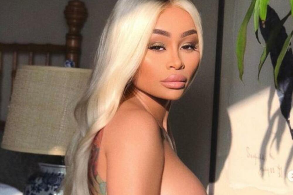 ONA JE NAJPLAĆENIJA ŽENA U PO*NO INDUSTRIJI! Kad vidite njene KONTROVERZNE SLIKE, biće vam jasno i zašto (FOTO)