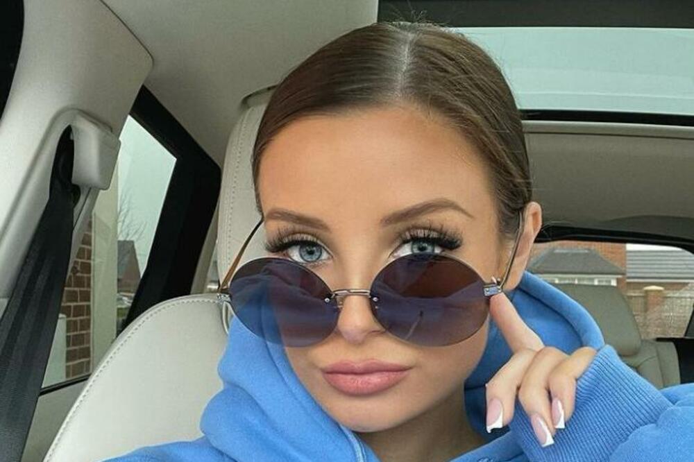 IMA 26 GODINA, A VEĆ PLIVA U MILIONIMA: Nije IMALA NIŠTA, a sada je ZAGRIZLA KA 1 STVARI (FOTO)