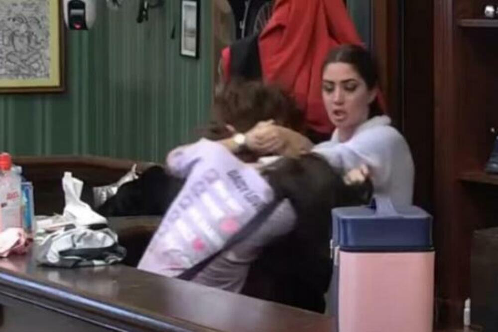 JEZIVA ŽENSKA TUČA U ZADRUZI: Čupanje kose i STRAŠNE PRETNJE!