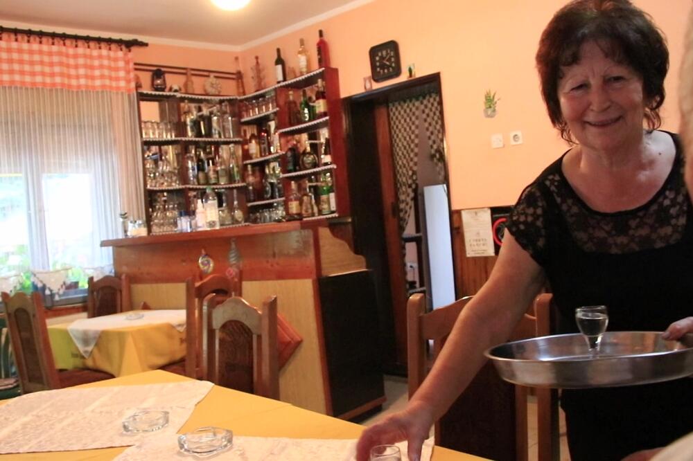 U OVOJ SRPSKOJ KAFANI SE SNOVI ZAISTA OSTVARUJU: Čak 19 konobarica se UDALO, vlasnica se nada da će ih biti JOŠ!