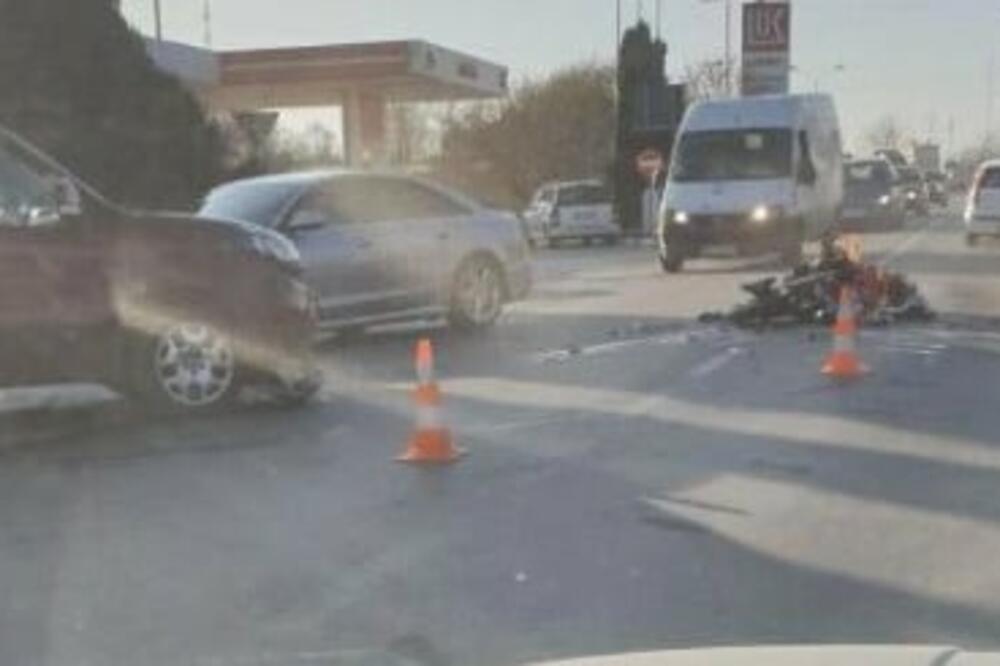 SAOBRAĆAJNA NESREĆA U MLADENOVCU: Povređen motociklista! (FOTO)