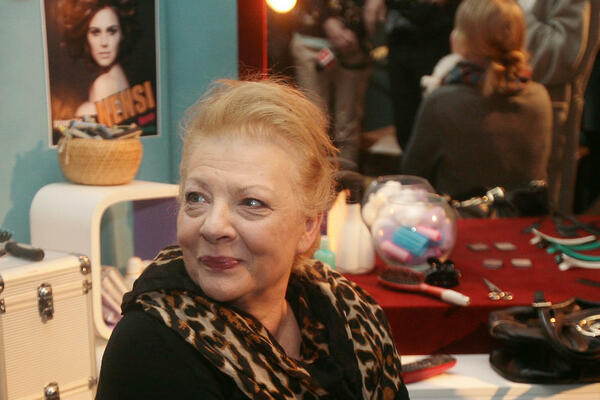 OVA LEPOTICA JE ĆERKA RADMILE ŽIVKOVIĆ: Cela NACIJA je ČULA ZA NJU, nećete verovati da je to BAŠ ONA (FOTO)