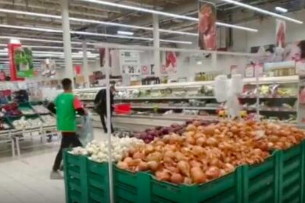 OVAKVO SNIŽENJE IMA SAMO U SRBIJI! Dimljeni vrat na AKCIJI i to kakvoj, ŠTA BI BILO DA NIJE? Gledamo i ne verujemo!