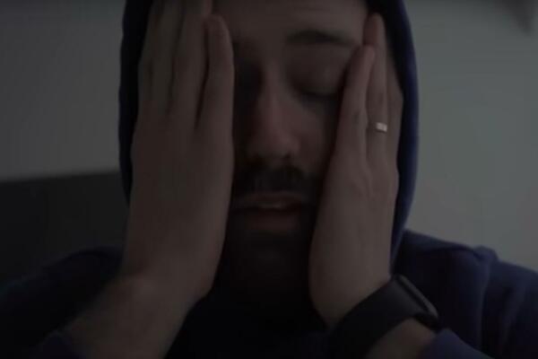 NIJE POJEO ŠEĆER PUNIH MESEC DANA: Snimio šta mu se desilo u TELU, LJUDI GLEDAJU I NE VERUJU (VIDEO)