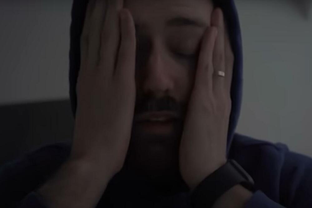 NIJE POJEO ŠEĆER PUNIH MESEC DANA: Snimio šta mu se desilo u TELU, LJUDI GLEDAJU I NE VERUJU (VIDEO)