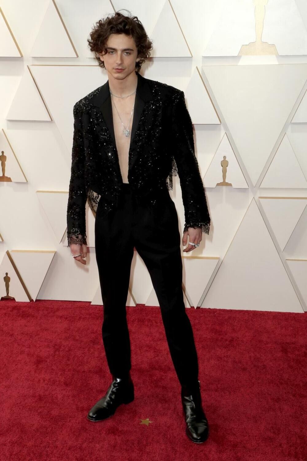 Timoti Šalame se ošišao na ćelavo