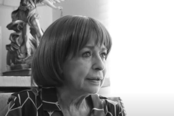 UMRLA GLUMICA, HOROR VESTI, TUGA DO NEBA!