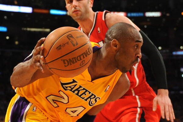 LOMI TE, DOK TI NE POLOMI RUKU... Radmanović OTKRIO zašto je Kobi bio tako POSEBAN!