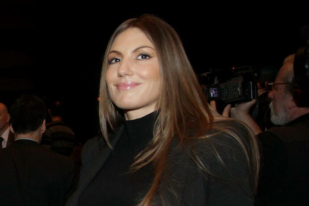 EVO U KAKVOM JE STANJU NEVENA ADŽEMOVIĆ STAMENKOVIĆ: Nedavno je završila u Lazi Lazarević!