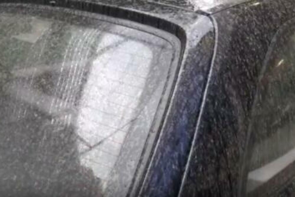U NAREDNIH PAR DANA NAM STIŽE NOVI TALAS CRVENE KIŠE IZ SAHARE: Da li je štetna za nas?