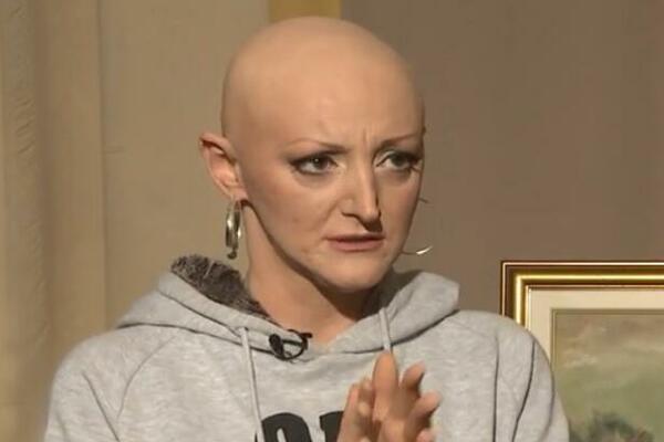 DONA ARES PRE SMRTI NAPISALA OD ČEGA JE DOBILA RAK: Ovo je namirnica koja joj je UNIŠTILA ZDRAVLJE!