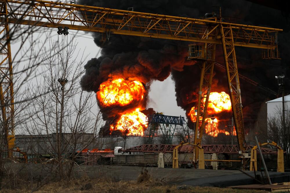 (UŽIVO) 133. DAN RATA U UKRAJINI: Eksplozije u Harkovu, Slavjansk pod žestokim udarom ruske vojske