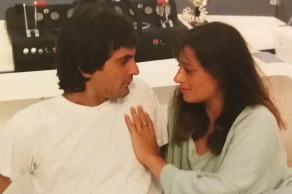 UDATA JE ZA NAŠU FUDBALSKU LEGENDU, A VAŽILA JE ZA NAJBOLJU U SVOM POSLU: Njen IZGLED i dalje komentarišu, LEPOTA!