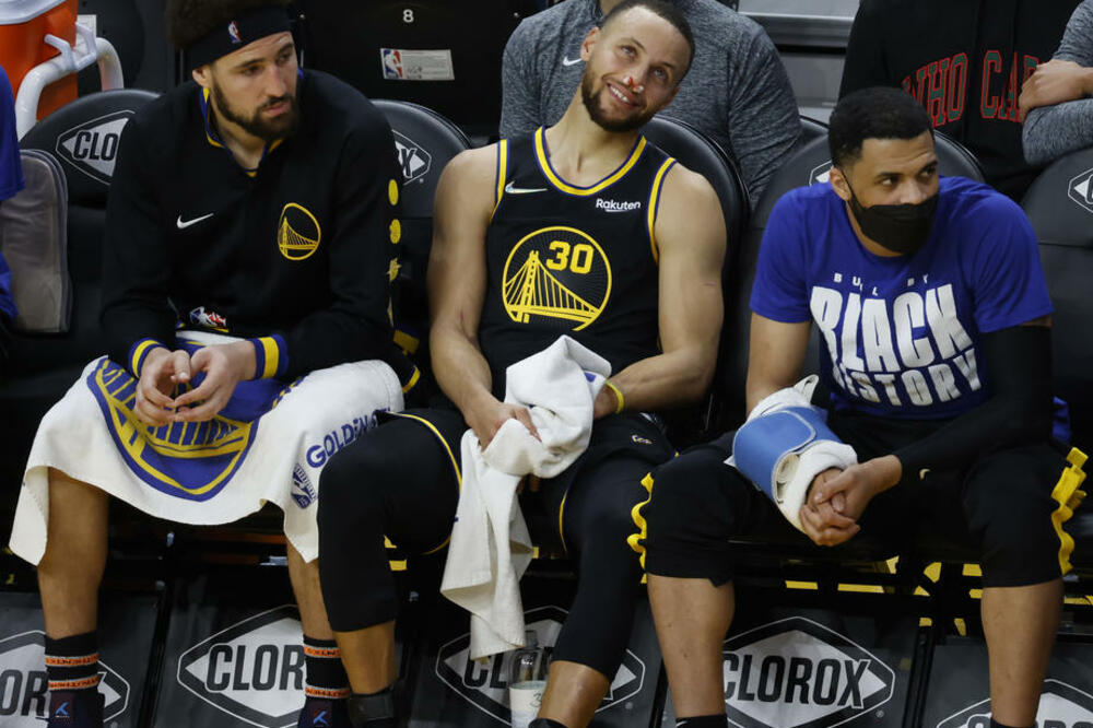 NEVERICA U REDOVIMA GOLDEN STEJTA: Povredio se Stef Kari, sad tek kreću problemi!