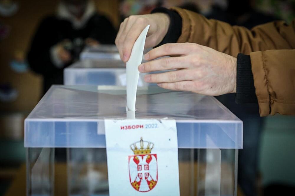 CRTA: Na ponovljenim izborima u Beogradu do 13 sati izašlo 23,1 odsto birača