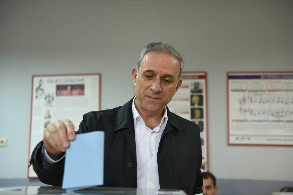 ZDRAVKO PONOŠ POTVRDIO DA OSNIVA STRANKU: Ovo će biti njeno ime