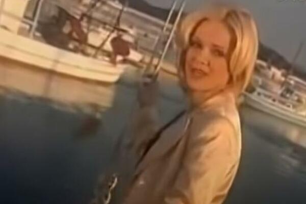 HARALA SCENOM, A ONDA DOŽIVELA NESREĆU: Domaća pevačica se borila sa DEPRESIJOM, a evo kako je DANAS! (FOTO)