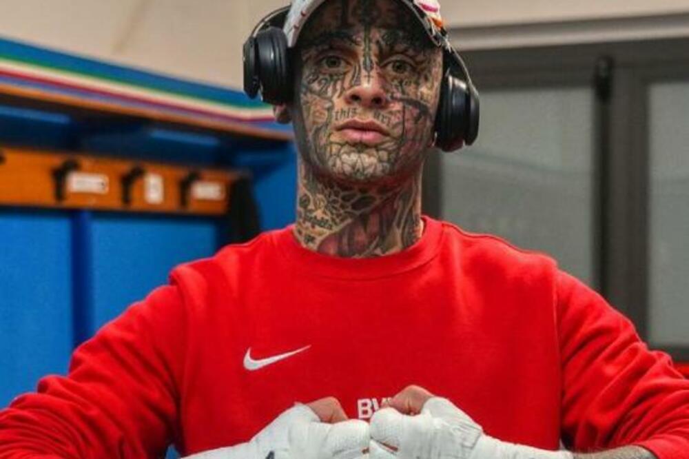 NE BISTE DA GA SRETNETE U MRAČNOJ ULICI! Šta uradi od sebe? Bokser koji uliva strah u kosti otkrio čega se plaši!