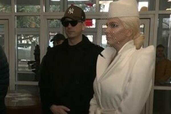 NAKON GLASANJA OGLASILA SE JELENA KARLEUŠA: Evo šta je rekla!