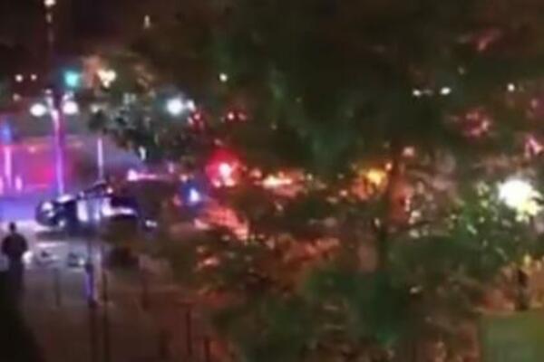 PUCNAVA U KALIFORNIJI! Policija upozorila građane da IZBEGAVAJU područje, ima POGINULIH (VIDEO)