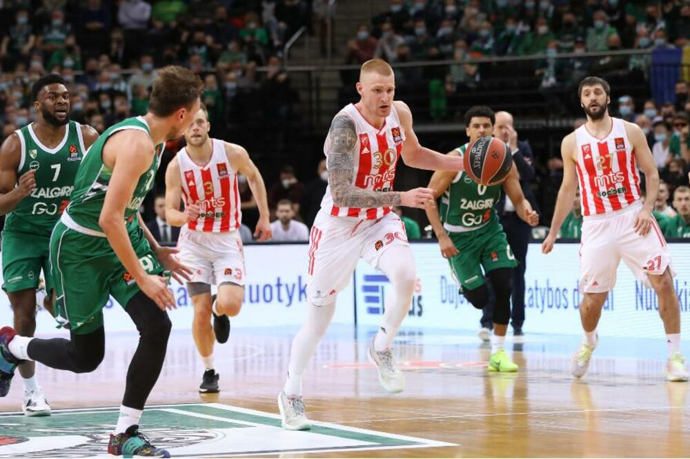 BRZO SE PROSULO SVE ŠTO JE BILO DOBRO! Zvezda posle velike borbe poražena od Žalgirisa! (FOTO)