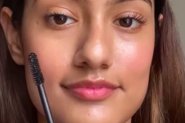 ŽELIŠ TREPAVICE KAO SA REKLAME? Ovaj korak je najvažniji za DUŽINU