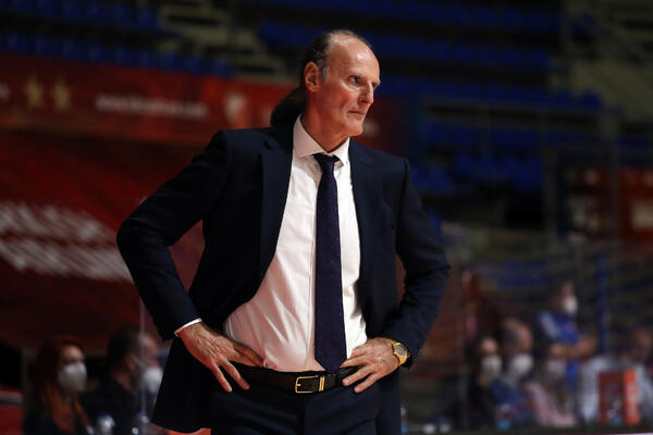 "DUŠKO IVANOVIĆ JE BUDALA, PSIHOPATA I IDIOT!"