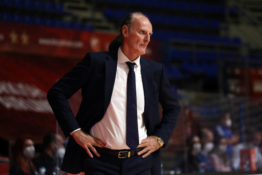 "DUŠKO IVANOVIĆ JE BUDALA, PSIHOPATA I IDIOT!"