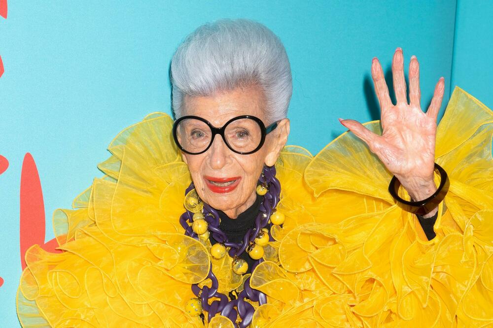 OVA ŽENA IMA 100 GODINA I PRAVA JE BOGINJA STILA: Izgleda kao MILION DOLARA i najbolje je obučena riba na svetu!