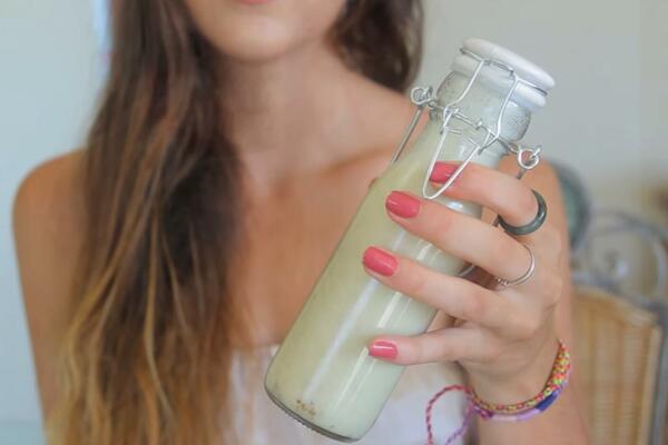 POZNATA JUTJUBERKA OTKRIVA TAJNU SVOJE DUGE I NEGOVANE KOSE: Recept za domaći šampon od ruzmarina!