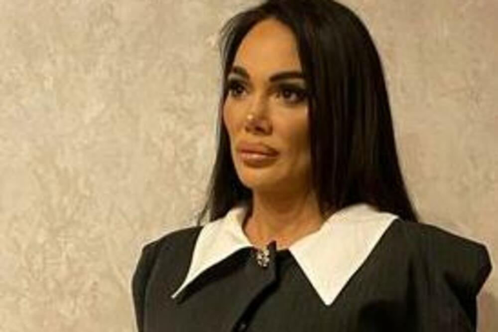 TAMARA ĐURIĆ PROŠETALA NOVU ZADNJICU: Pritegla je u pantalone, PUCAJU od NABUDŽENOSTI, bolja od BRESKVICE! (VIDEO)