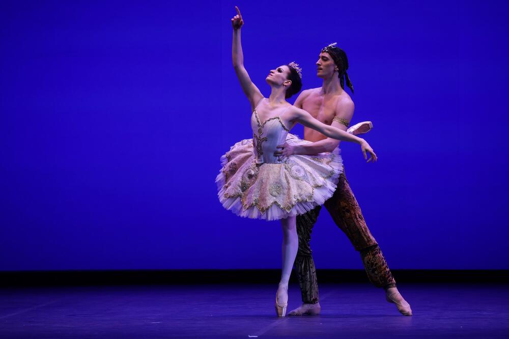 UDRUŽILI SE UKRAJINCI I RUSI: Na divan način poslali PORUKU MIRA (FOTO)