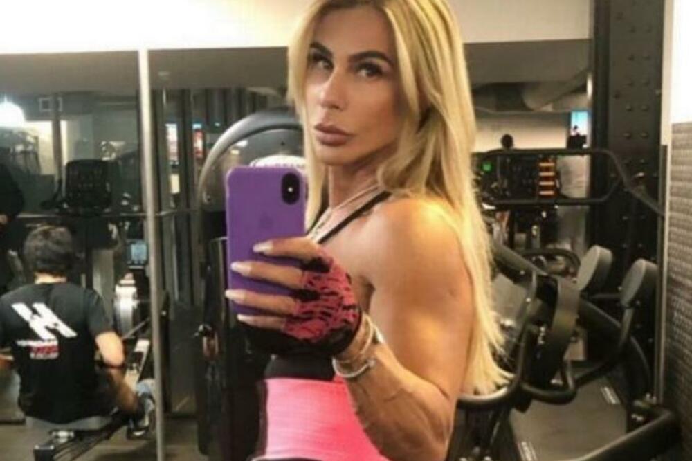 FIT BAKA POKAZALA INTIMAN DEO TELA, ISKOČILA SLIKA: Mnogi će završiti pod LEKOVIMA nakon ovoga (FOTO)