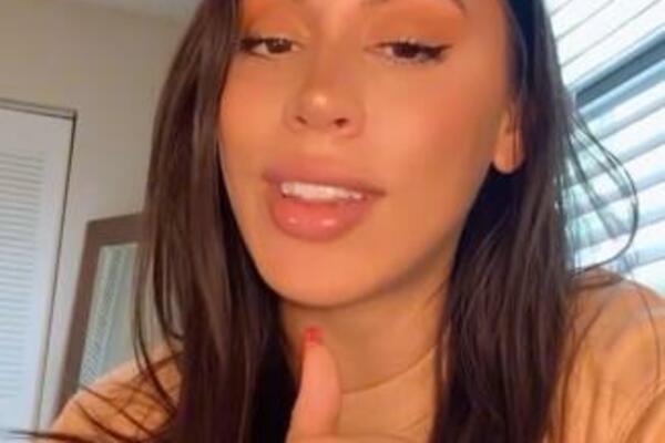 OBJAVILA ŠTA MUŠKARCI MORAJU URADITI AKO ŽELE SA NJOM VEZU, NAZIVAJU JE LUDAČOM: Snimila je svaki deo (VIDEO)