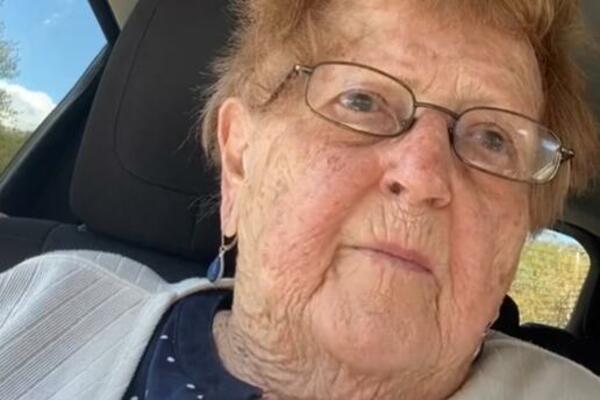 BIZARNO! Evo šta 92-godišnjakinja traži od GOSTIJU da rade za NJENU SAHRANU, da se čovek tri puta prekrsti!