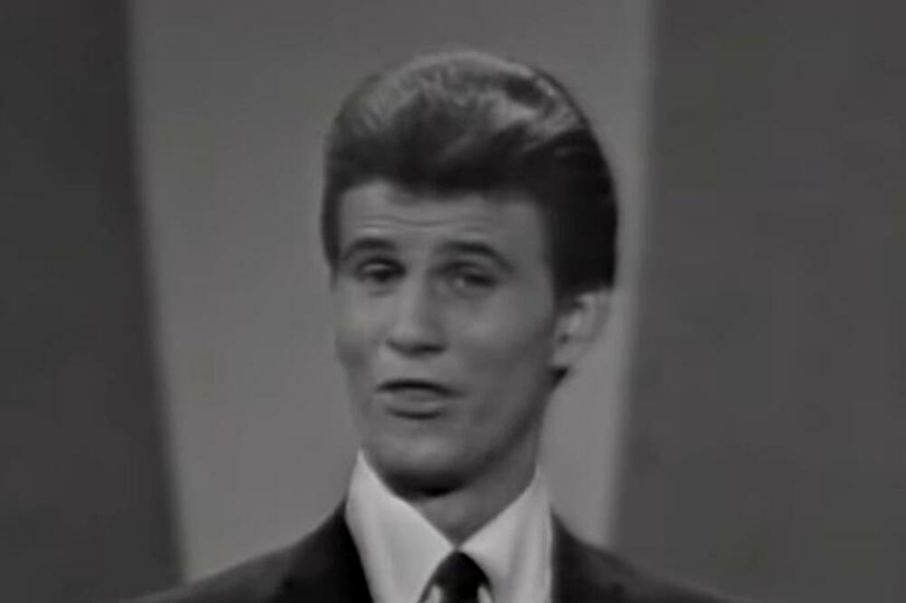 UMRO POZNATI PEVAČ, TRAGEDIJA!