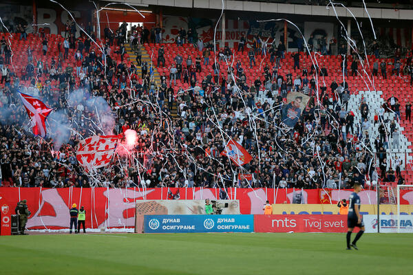 MOĆNA, SNAŽNA, OHRABRUJUĆA PORUKA DELIJA! Podrška Mihajoviću sa severne tribine! (FOTO)