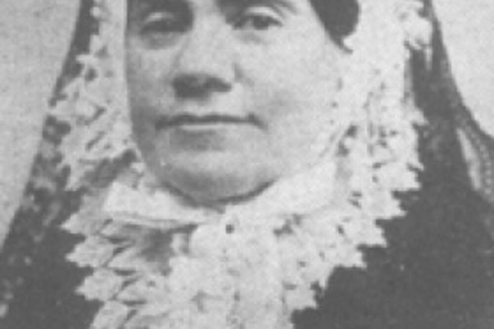 OVA SRPKINJA SE PRVA UDALA U VENČANICI! Otac nije hteo da čuje za NARODNU NOŠNJU, jer ona nije bila seljančica