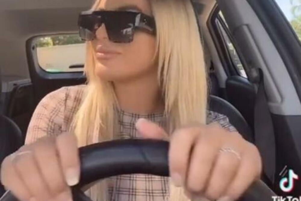 AUSTRALIJANKA PRVI PUT PROBALA RAKIJU, PA KRENULA DA ŠIRI NOGE: I Srbi se hvataju za glavu posle SNIMKA (VIDEO)