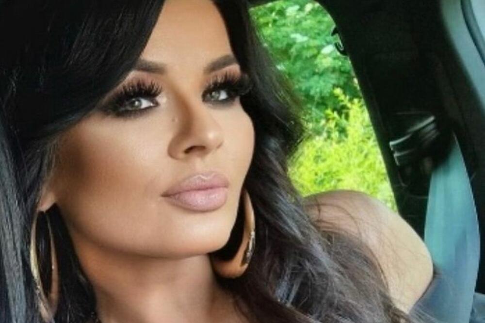 JEDINSTVENA I HARIZMATIČNA! Maja Marijana se na početku karijere ISTICALA na poseban način, izgledala DRUGAČIJE!