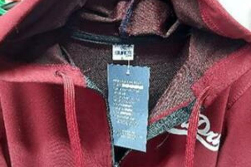 JOŠ JEDAN PROIZVOD POVUČEN SA NAŠEG TRŽIŠTA: Upotrebom ovih DUKSERICA mališani mogu da se UDAVE! (FOTO)