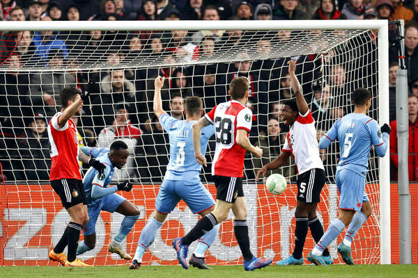 TRILER U ROTERDAMU: Kiša golova u duelu Fejenorda i Slavije, Česi za razliku od Partizana im našli slabe tačke!